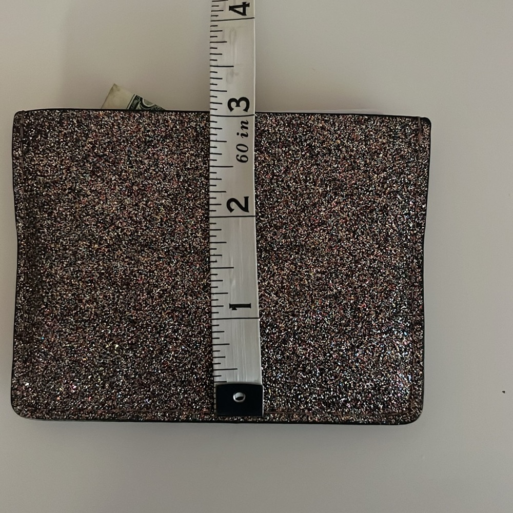 Card holder - Picture 4 of 5